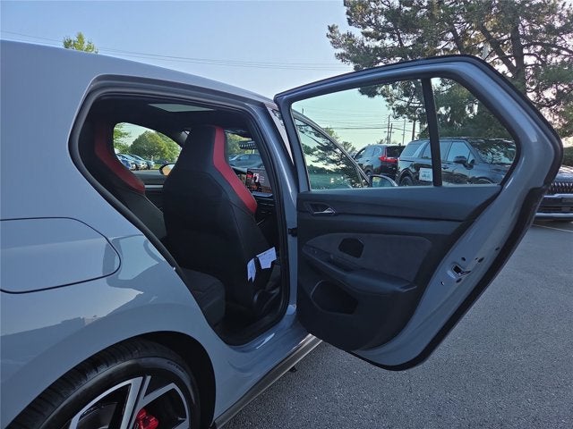 2026 Volkswagen Golf GTI SE