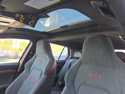 2026 Volkswagen Golf GTI SE