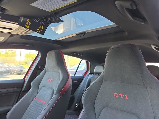 2026 Volkswagen Golf GTI SE