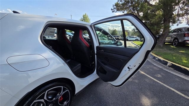 2026 Volkswagen Golf GTI Autobahn