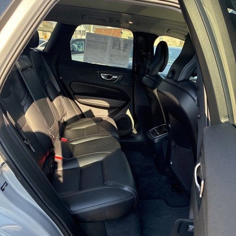 2022 Volvo XC60 Inscription - Photo 11